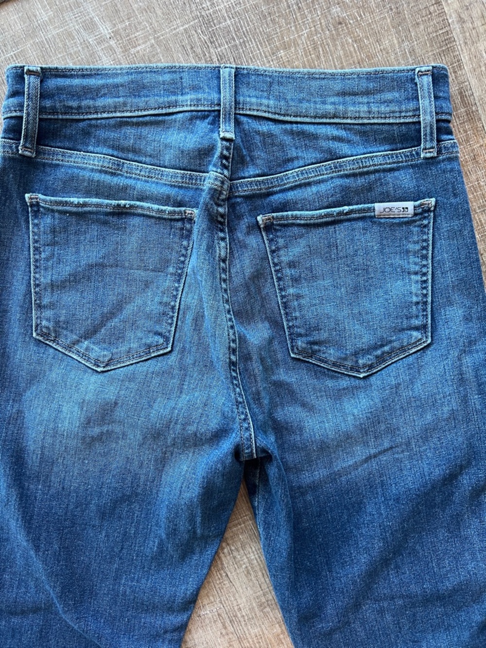 Joe's Jeans High-Rise Abilene Cropped Flare Jeans in Medium Blue size 27 - Picture 5 of 7